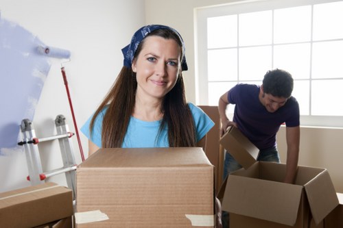 Flexible man and van support for relocating items in Islington